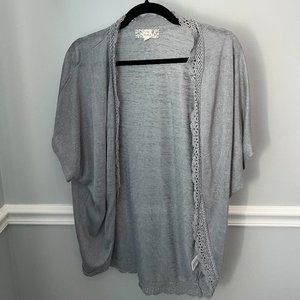 light gray cardigan🩶